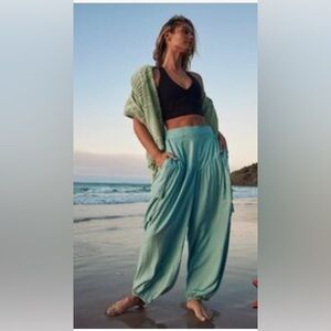 FP Movement oversize flowy cargo joggers, pockets Lt Blue Aquifer XS NWT